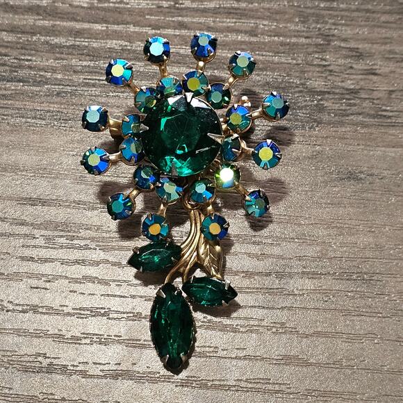 Vintage Green AB Rhinestone Flower Brooch with Navette Leaves - Picture 3 of 6